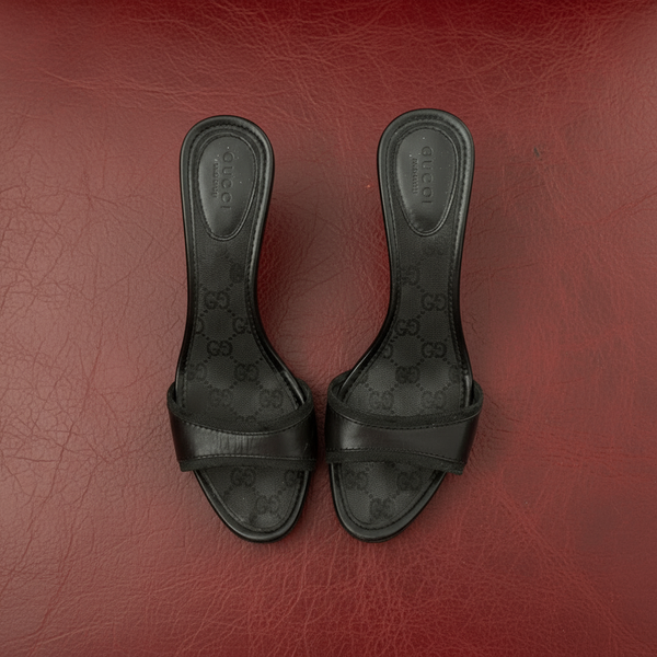 7US GUCCI GG LOGO MULES