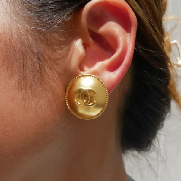 CC CHANEL GOLD 1995 EARRINGS CLIP-ONS