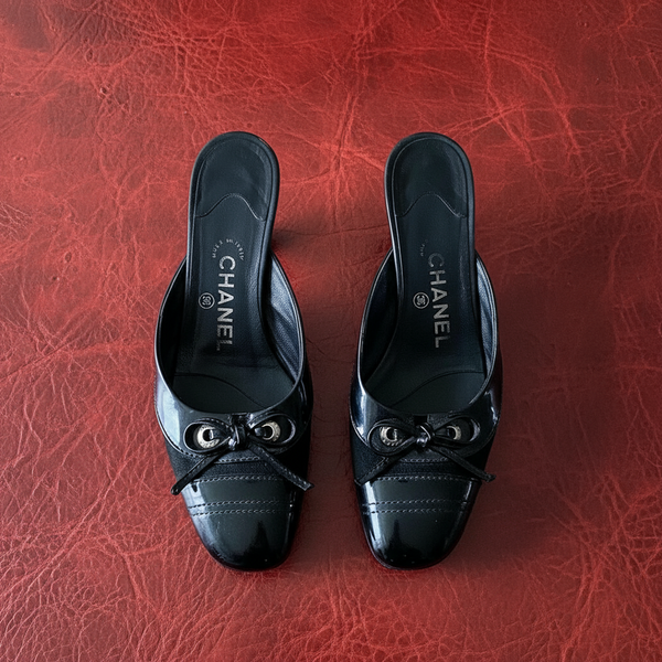 7US CHANEL BALLET LOW HEELS