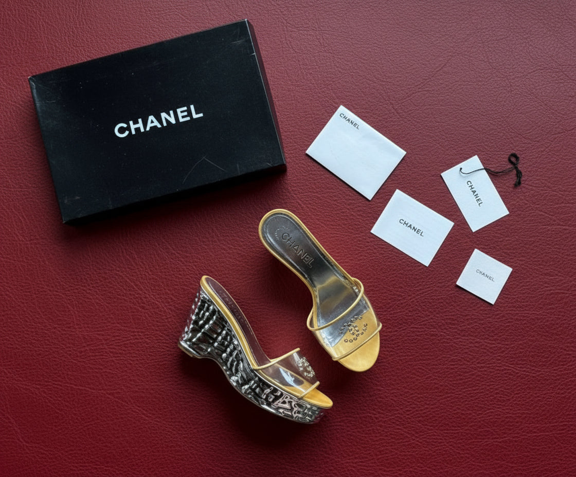6US RARE CHANEL 00s WEDGES