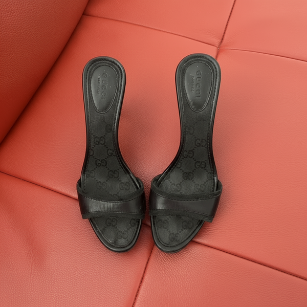 7US GUCCI GG LOGO MULES