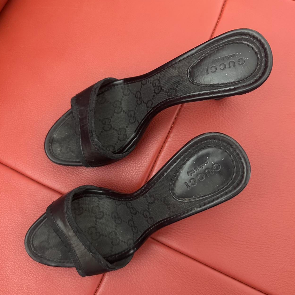 7US GUCCI GG LOGO MULES